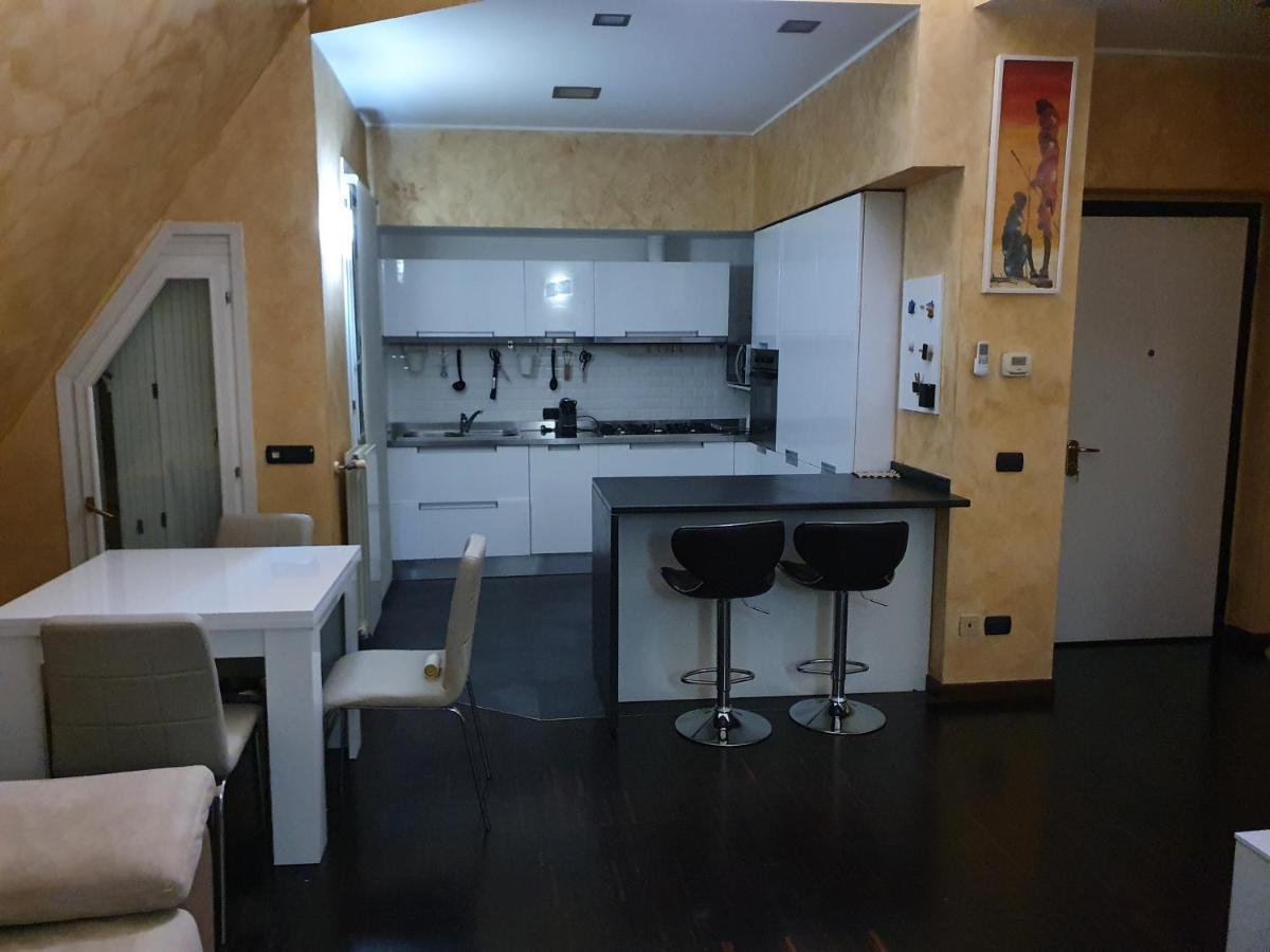 Milano Malpensa Grandi Mansarda Attico Apartment Gallarate Exterior photo